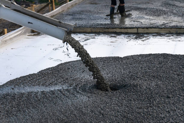 Best Concrete Pool Decks in Toro Nyon, CA